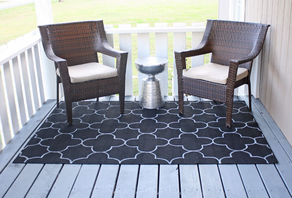 Outdoor Rug On The An Easy Diy, Outdoor Front Porch Rugs
