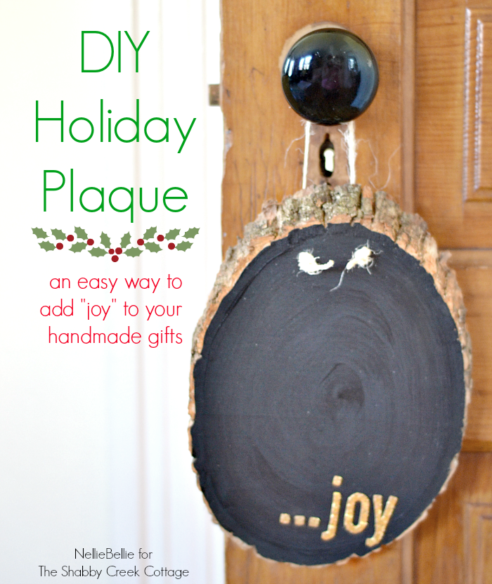 A DIY holiday plaque is a sweet and easy homemade gift!