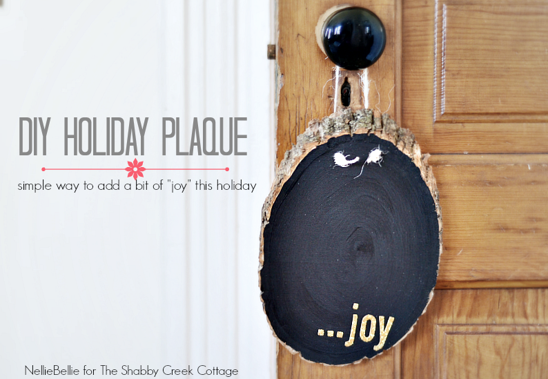 diy holiday plaque is a great idea for a handmade gift!