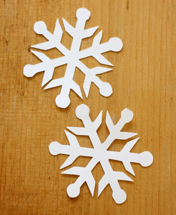 easy snowflake ornaments