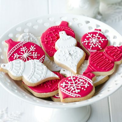 the perfect sugar cookie recipe for cookie cutters