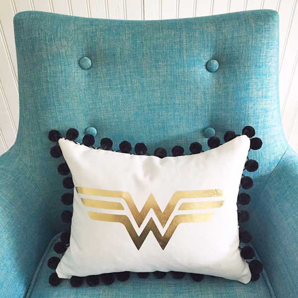 DIY Super Hero Logo Pillow