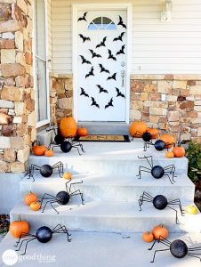 Halloween porch decorating ideas you can actually do