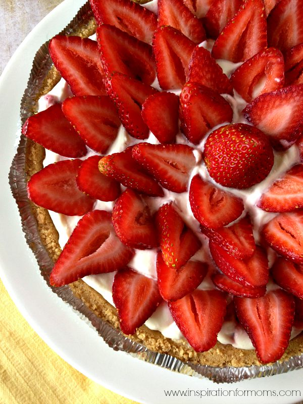 Easy and yummy Strawberry Dream pie- a summer classic!