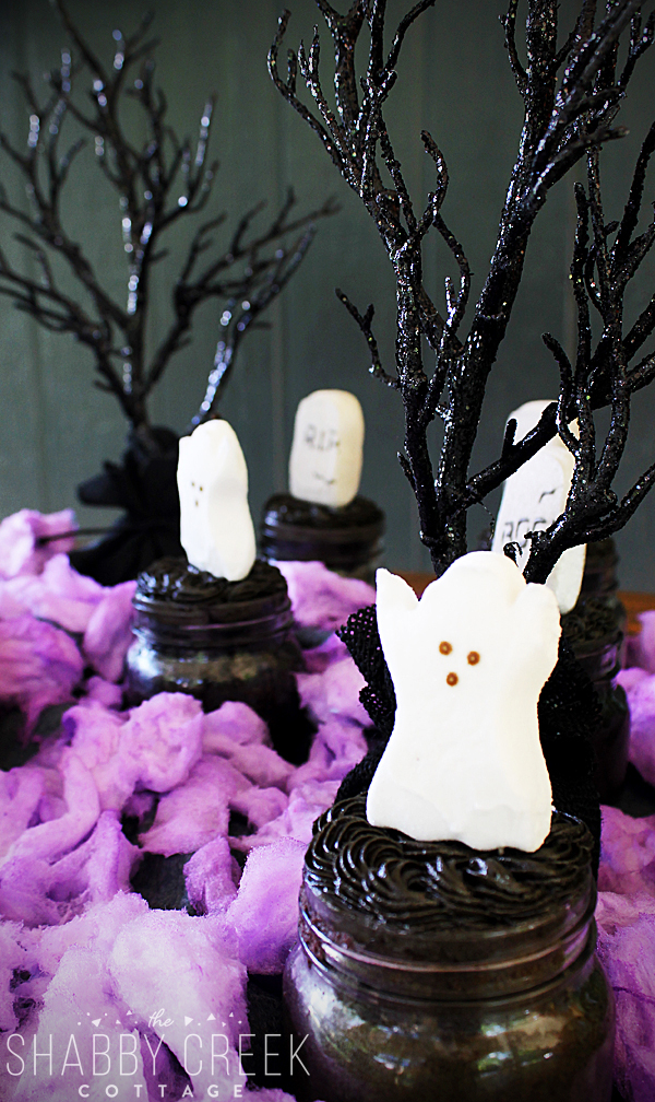 Halloween Party Idea: Cupcake Cemetery
