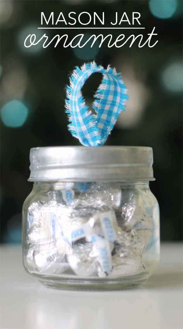 Mason Jar Ornament - a quick and easy craft project