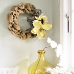 How to make the classic burlap wreath. Best tutorial I've seen, clear instructions with step by step photos.