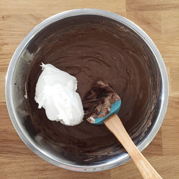 Hershey's Chocolate Pie in only five minutes? It's like a chocolate lover's dream come true!