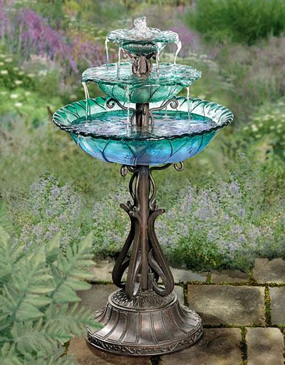 Ideas to repurpose old lamps - turn one into a fountain.