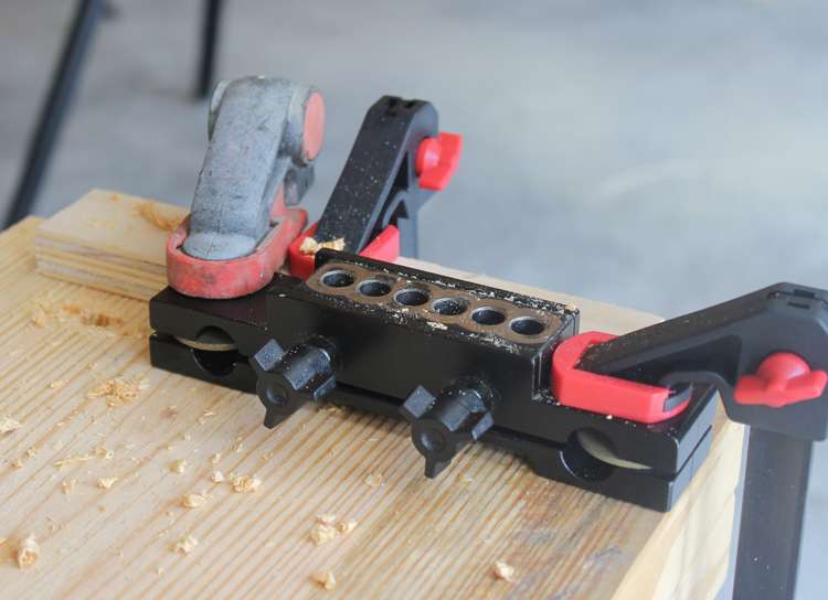 how to use a rockler beadlock jig on the face of a board The Shabby