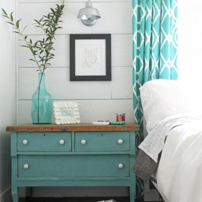 Farmhouse furniture makeover with Chalk Paint