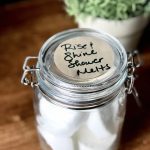 How to make custom shower tablets with only two ingredients - these look so easy & would be perfect for my morning shower!